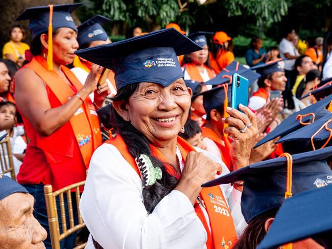 Entrega de certificados de alfabetización/ Gobernación del Magdalena