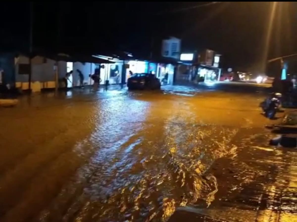 Por desbordamiento de río evacúan 250 familias en zona rural de Florida, Valle