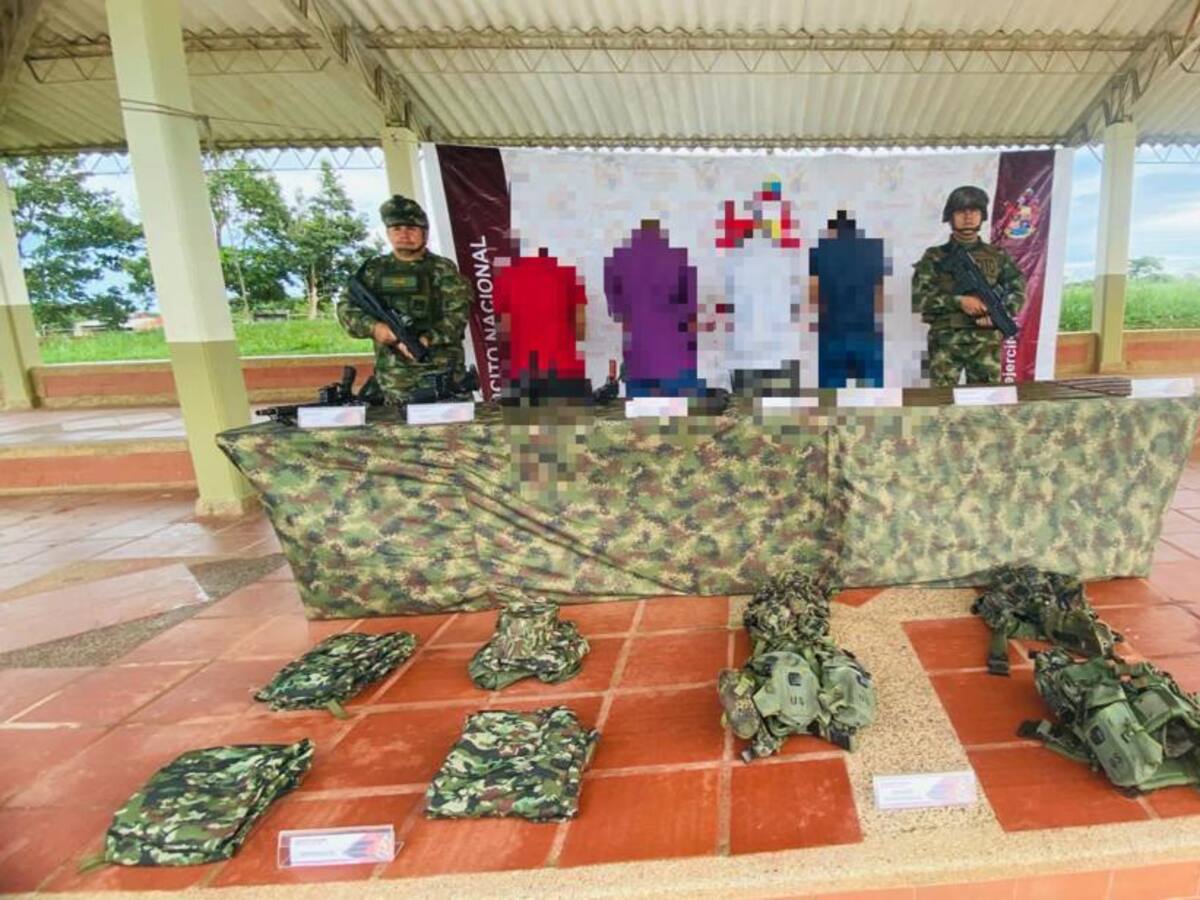 Cuatro disidentes de las Farc se entregaron al Ejército en Arauca