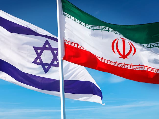 “Israel debe priorizar su objetivo, no puede atacar tres frentes distintos”: general Yaakov Amidror