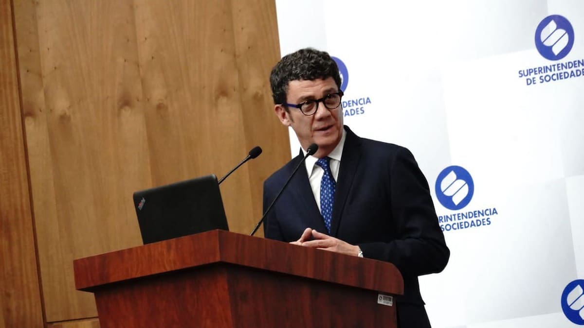 Gobierno Petro ratifica a Billy Escobar como superintendente de Sociedades