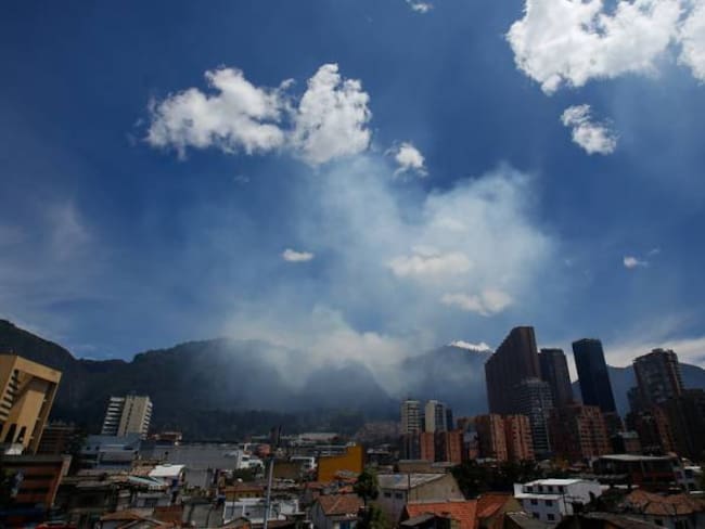 Incendio en los cerros orientales de Bogotá.