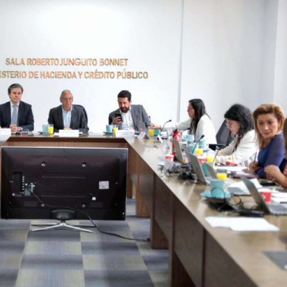 Por falta de quórum, sesión interparlamentaria de crédito público se instaló y se levantó