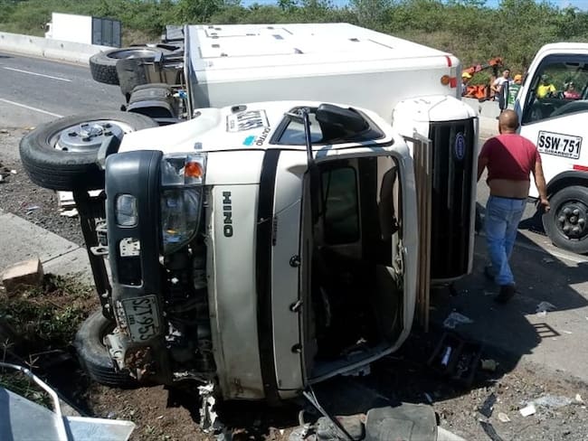 Se eleva a 9 el número de fallecidos en accidente en Guaduas, Cundinamarca.