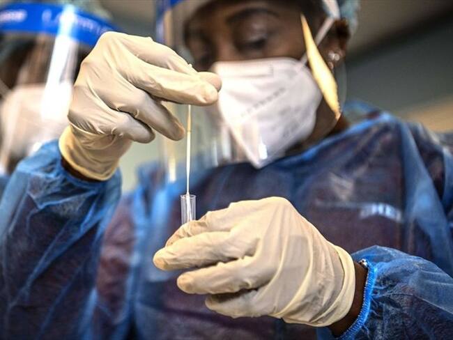 ¿Por qué se eliminó el requisito de prueba PCR para viajeros que lleguen a Colombia?