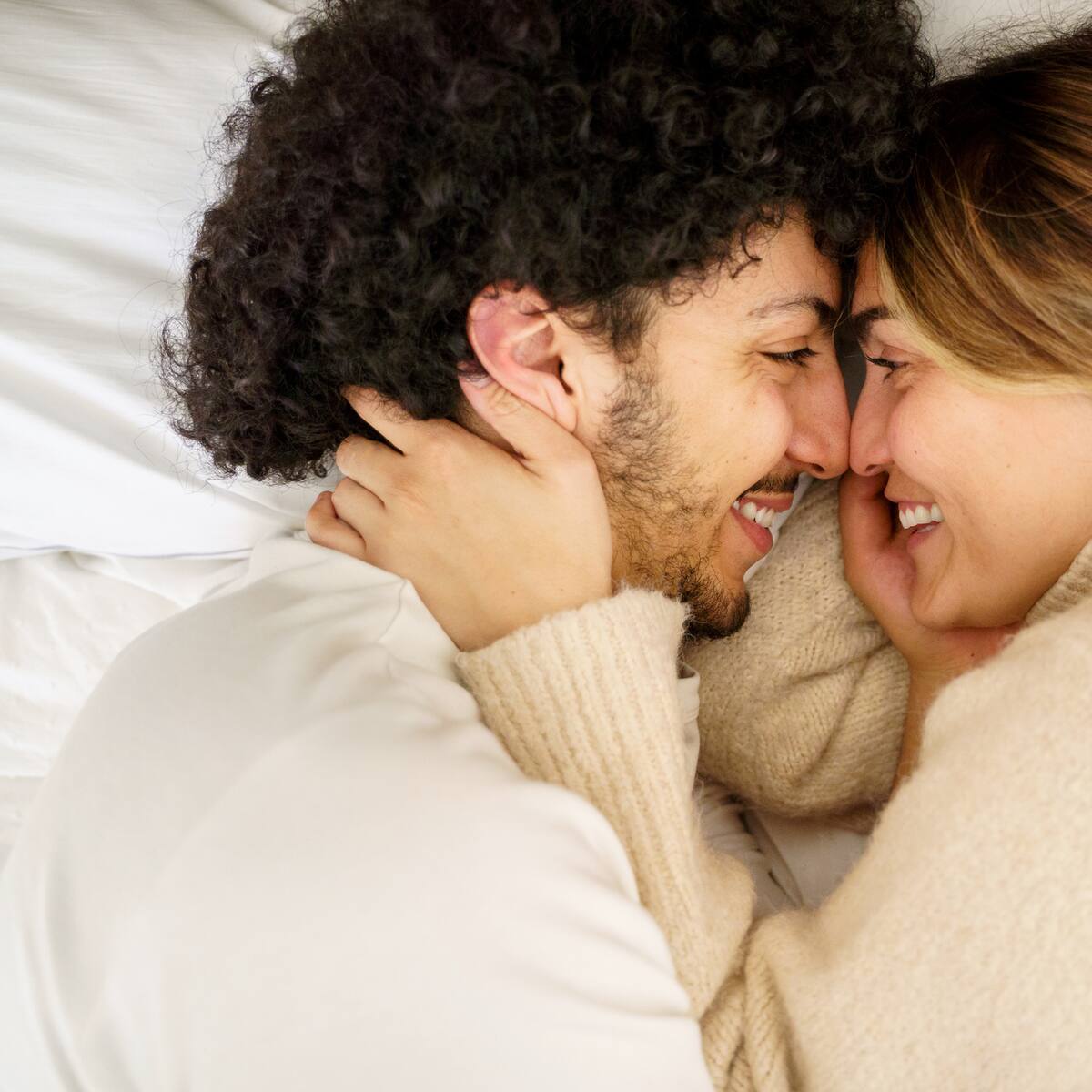 ¿Qué es el ‘cuddlegasm’? Así explica experto la nueva tendencia en sexualidad