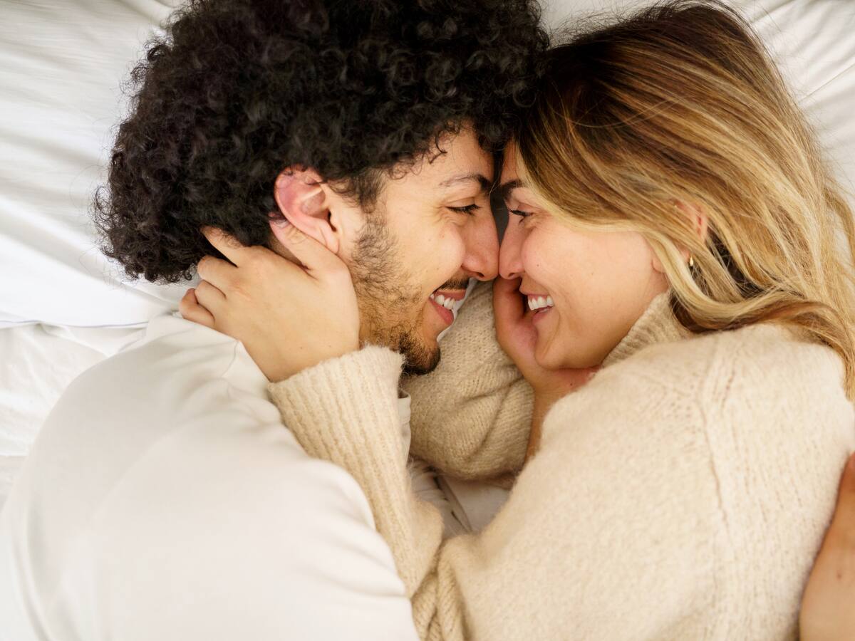 ¿Qué es el ‘cuddlegasm’? Así explica experto la nueva tendencia en sexualidad