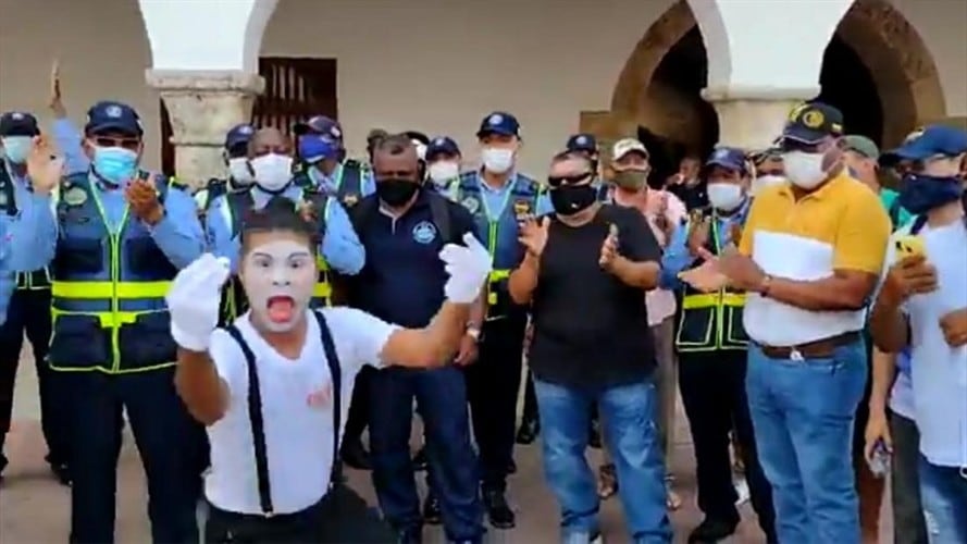 Este jueves realizaron un plantón en la Plaza de la Aduana. Foto: Cortesía