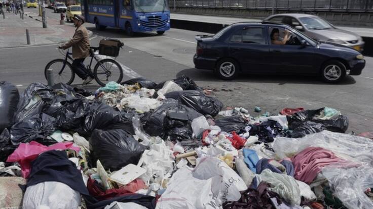 Debate: ¿Bogotá vive un caos en el sistema de recolección de basuras?