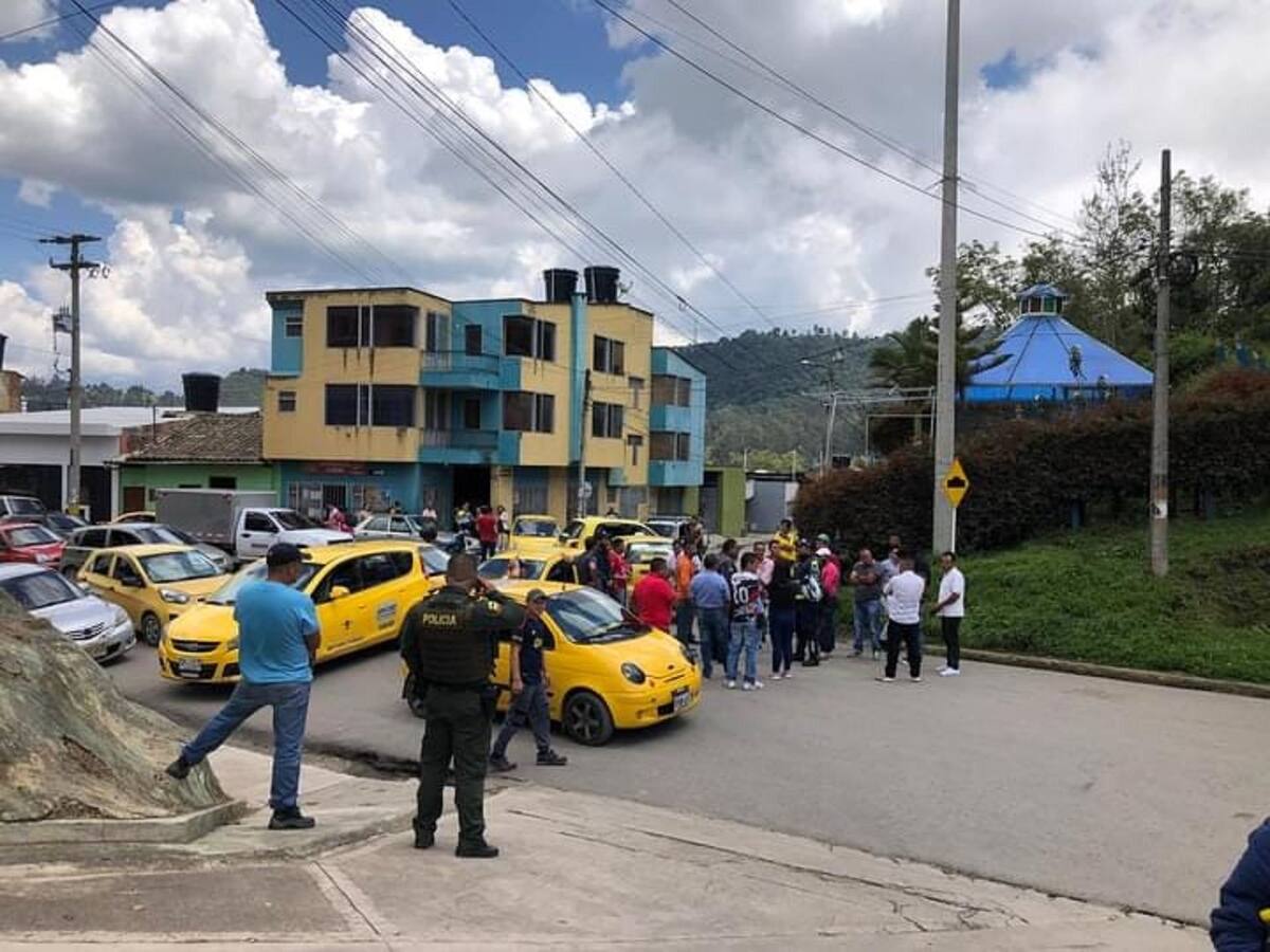 ¿Por qué protestaron los taxistas en Chiquinquirá y qué responden las autoridades?