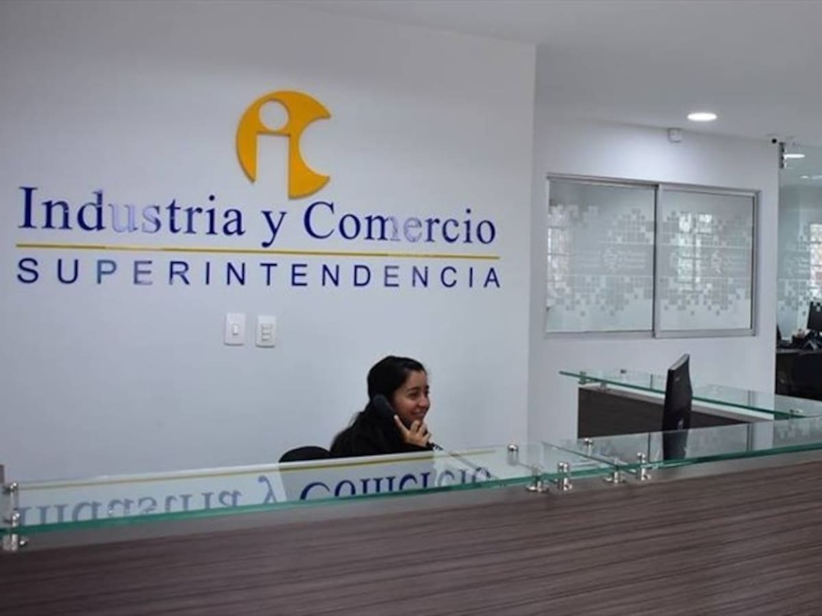 Millonaria multa contra Mattel Colombia por no dar información clara sobre peligrosa mecedora para bebé