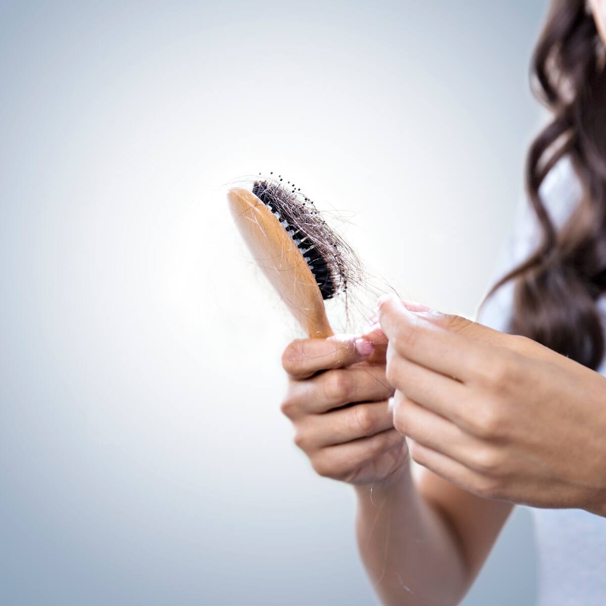 La FDA aprobó un medicamento contra un tipo de alopecia