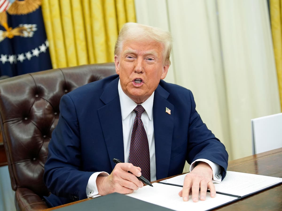 Trump planea una orden ejecutiva para dejar de financiar estudios sobre virus contagiosos