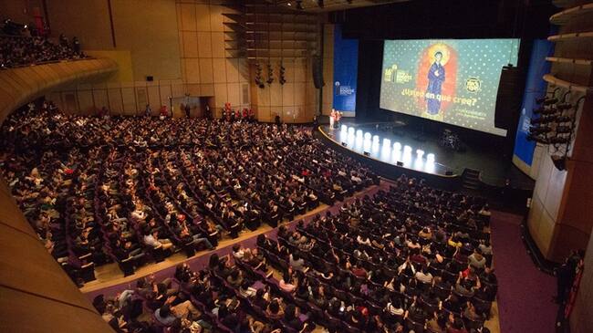 Vista general de los asistentes a la ceremonia de premiación del evento Bogoshorts Film Festival en su edición de 2018. Foto: Agencia Anadolu