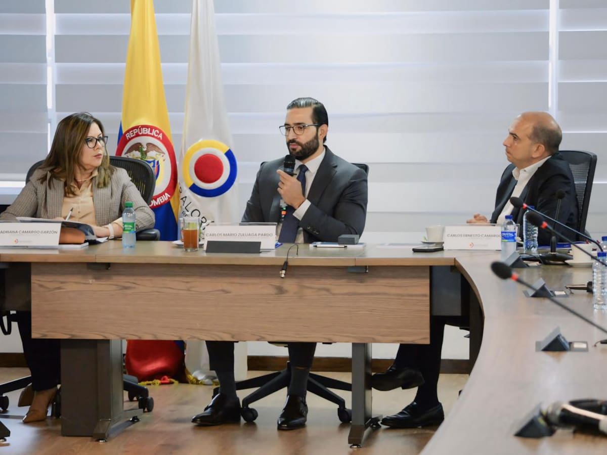 Fiscalía abre indagación por corrupción de las EPS y el desvío de los recursos de la salud
