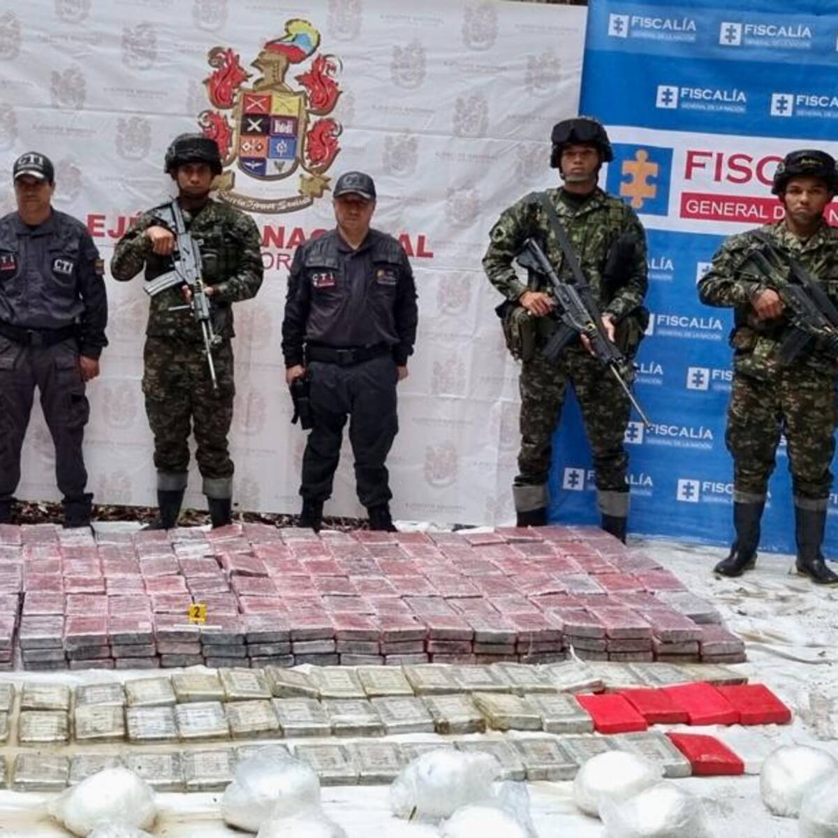 Ejército desmantela escondite subterráneo con más de 530 kilos de cocaína