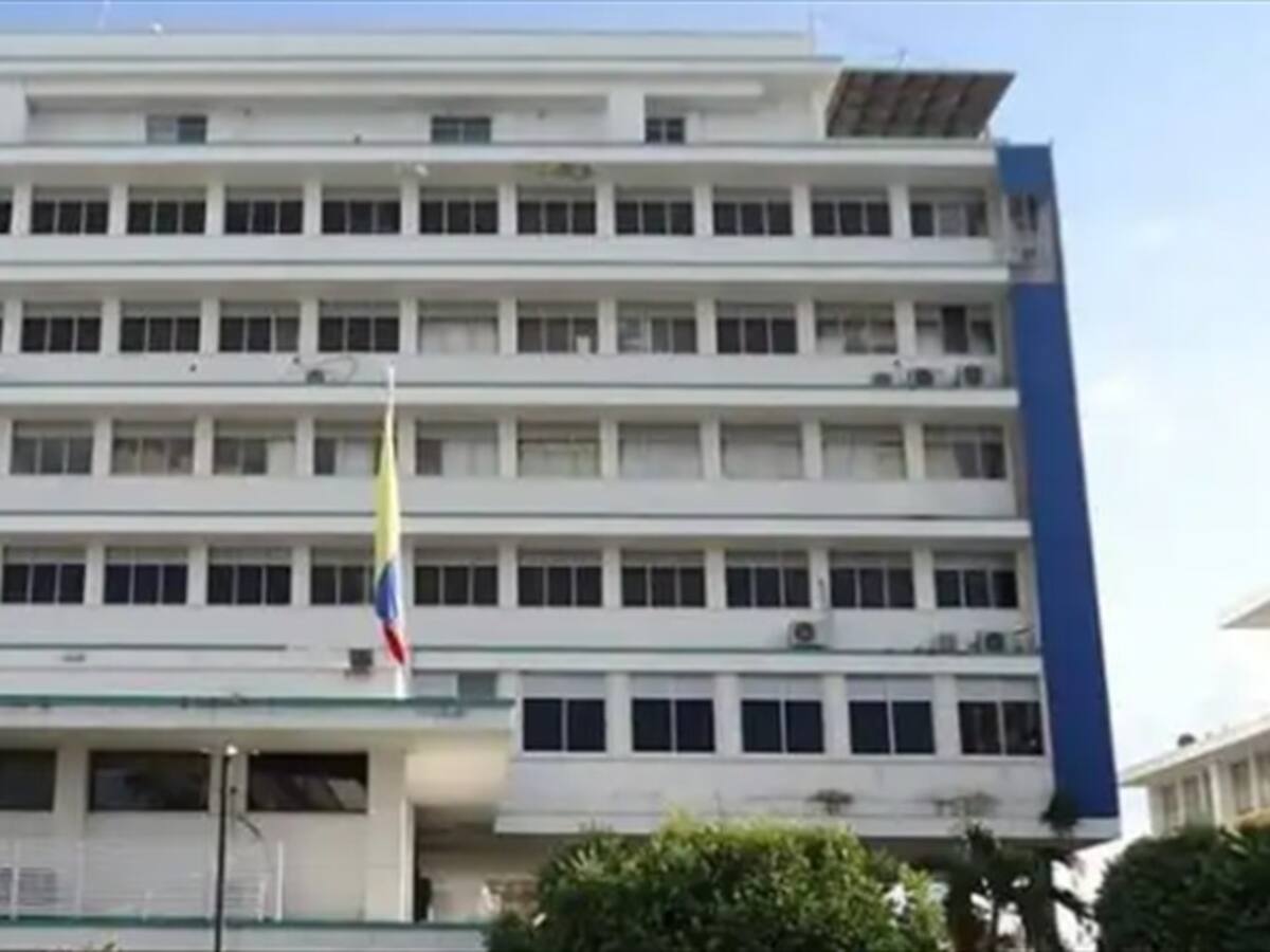 Córdoba se encuentra con gobernadora encargada