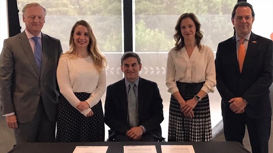 Se firmó acuerdo para mejorar condiciones laborales de personas con discapacidad. Foto: consejería presidencial para la discapacidad