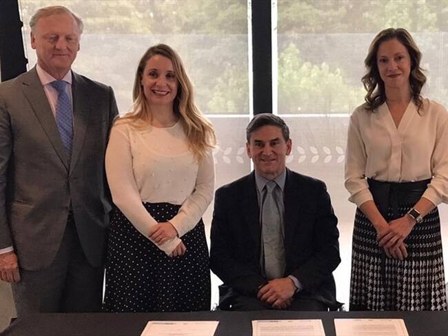 Se firmó acuerdo para mejorar condiciones laborales de personas con discapacidad. Foto: consejería presidencial para la discapacidad