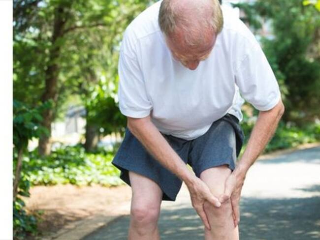 ¿Te duele la rodilla? No estás solo. Foto: THINKSTOCK, tomada de BBC Mundo.