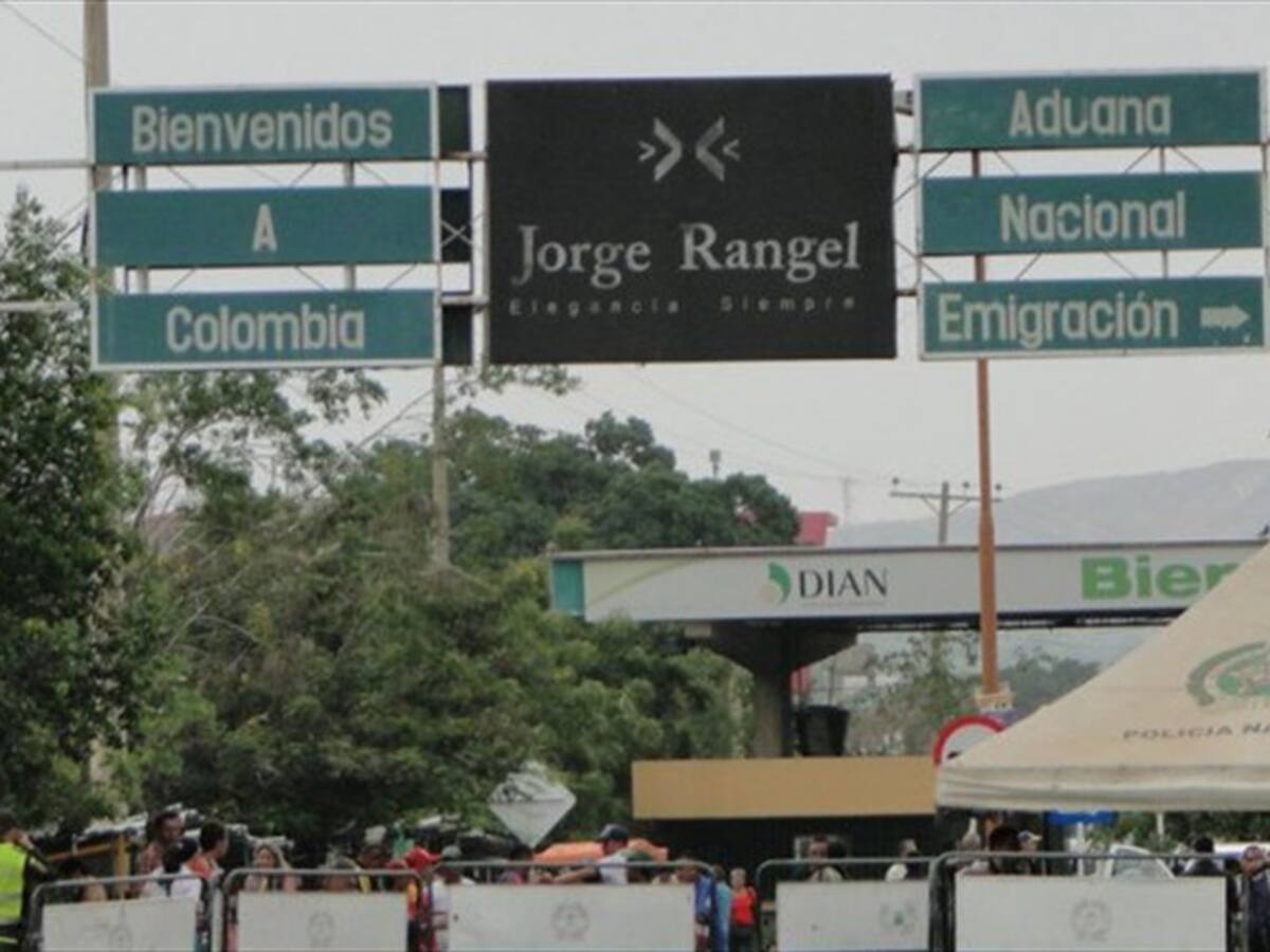 Suspenden paso peatonal en la frontera por enfrentamientos en el río Táchira
