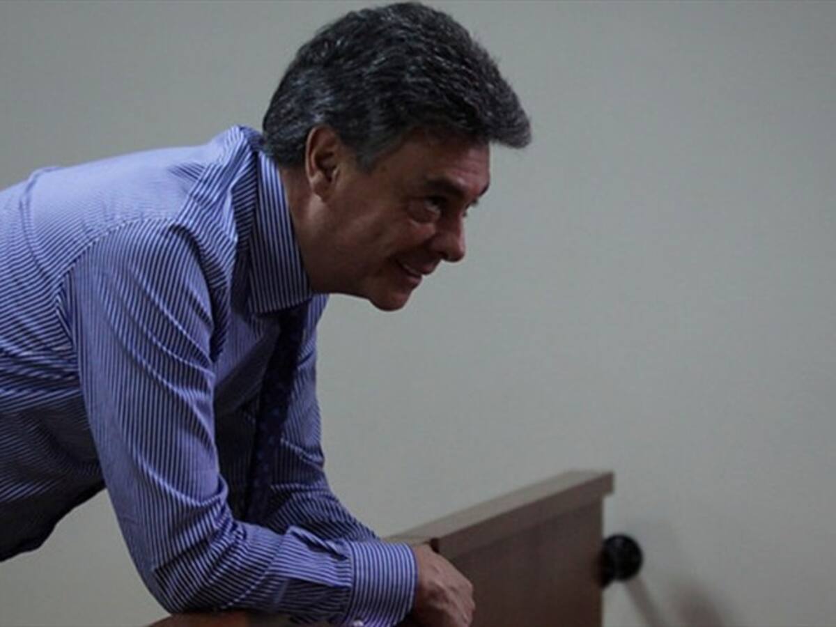 Habla por primera vez Carlos Albornoz, exdirector de la DNE