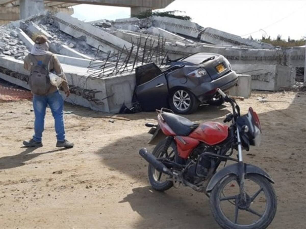 Dos muertos tras caída de puente en construcción en Ciénaga (Magdalena)
