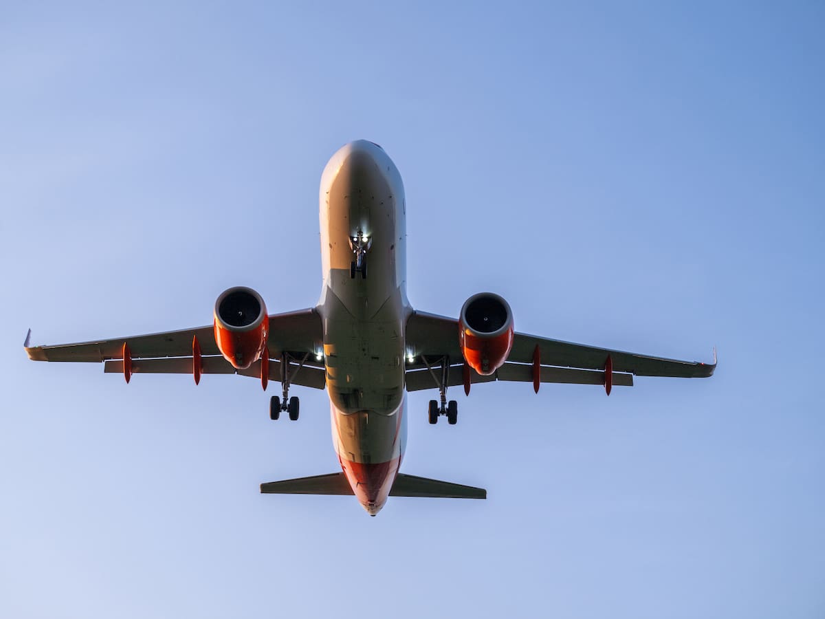 Se recupera la normalidad aérea: Gobierno proyecta que el miércoles quedará restablecida la operación