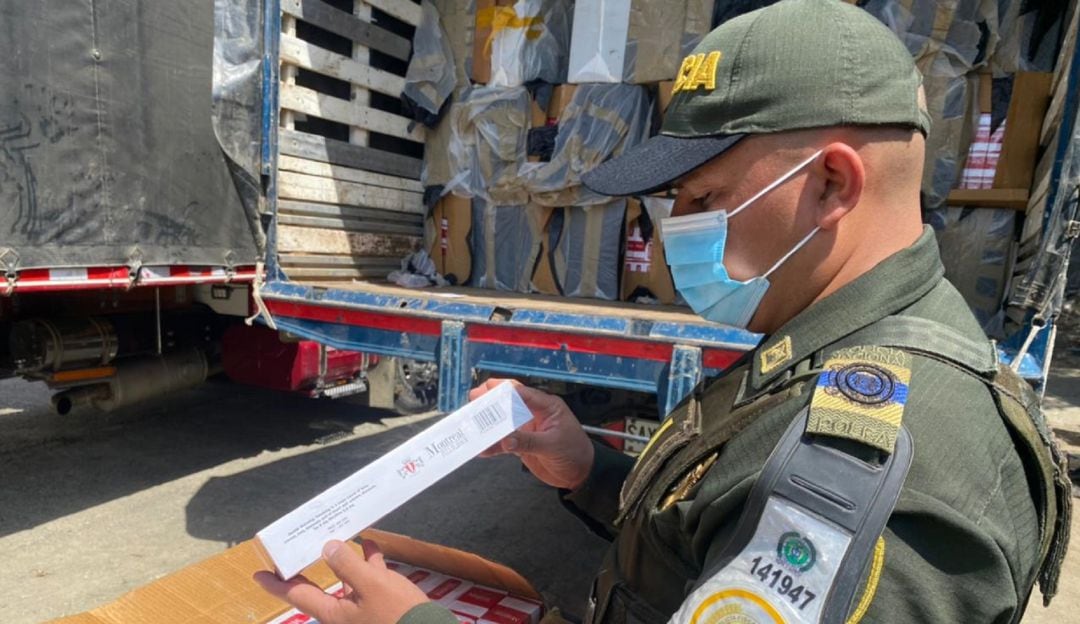 En la operación fueron capturadas diez personas dentro de una investigación que incluyó varios departamentos.