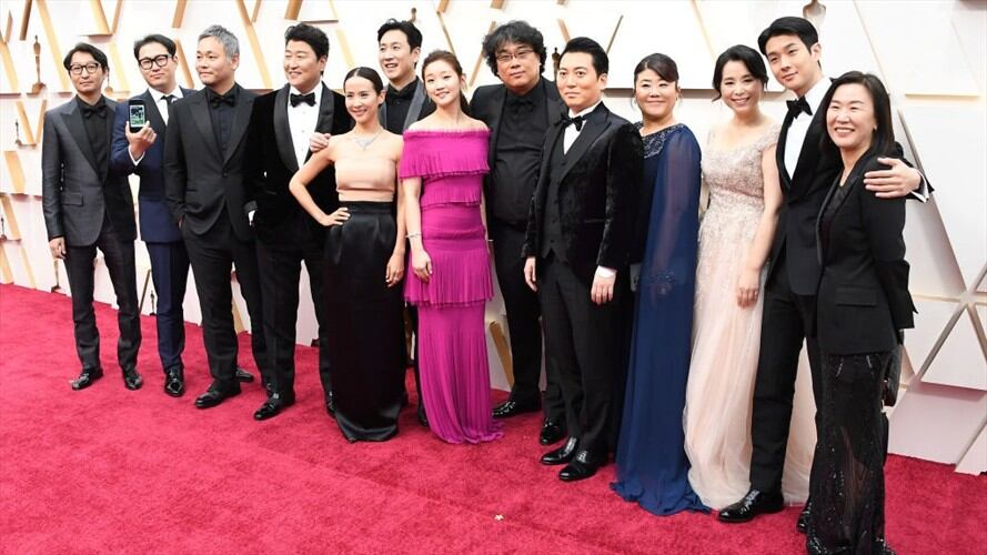 La cinta, filmada en coreano y sin ninguna estrella internacional entre sus actores, marca un hito sin precedentes.. Foto: Getty Images