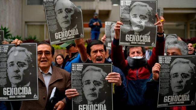 El senador Álvaro Uribe Vélez rendirá indagatoria en el proceso que se surte en su contra por soborno y fraude procesal. Foto: Colprensa