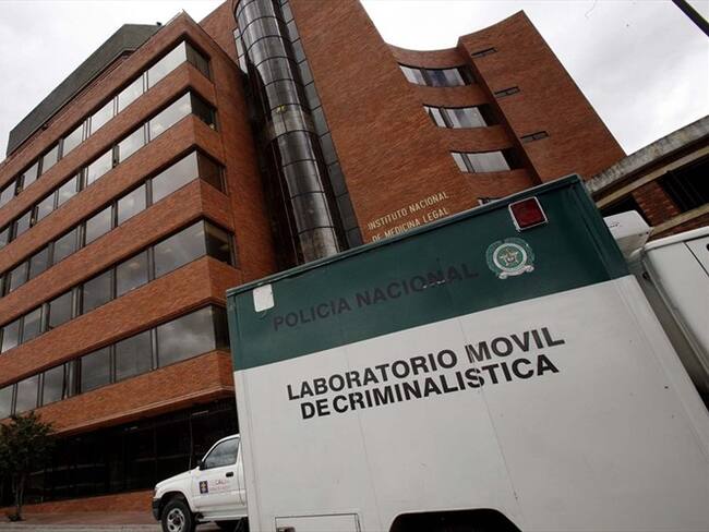 Sindicato de Medicina Legal denunció que necropsias están siendo realizadas en un cementerio que queda al frente del botadero de basuras Doña Juana y en malas condiciones.. Foto: Caracol Radio