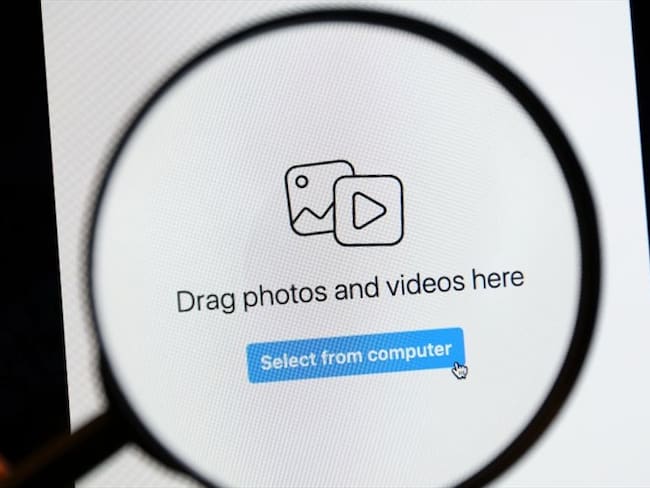 Instagram añadió una nueva función permitiendo que los usuarios puedan publicar videos y fotos directamente desde los navegadores de internet de los computadores.. Foto: Hakan Nural/Anadolu Agency via Getty Images