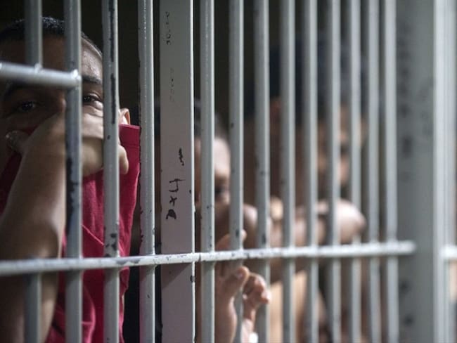 Ocho funcionarios venezolanos fueron detenidos por torturas a presos en una comisaría. Foto: Getty Images
