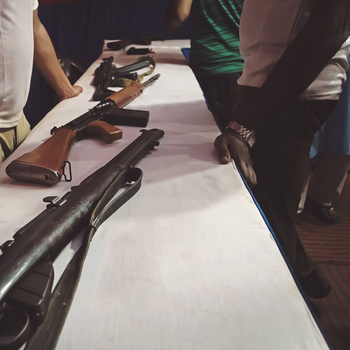 Petro solicitó a la Fiscalía investigar la compra de armas en Italia y el pago de sobornos