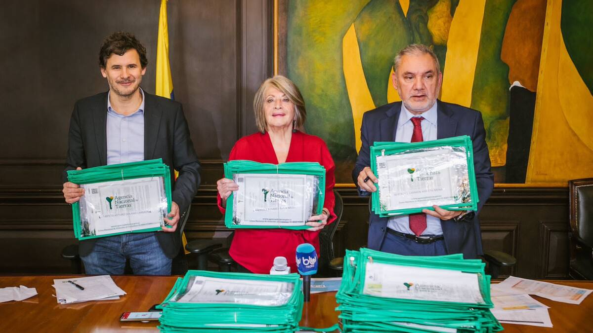 Con la entrega y formalización de 681.372 hectáreas se inició a la reforma agraria