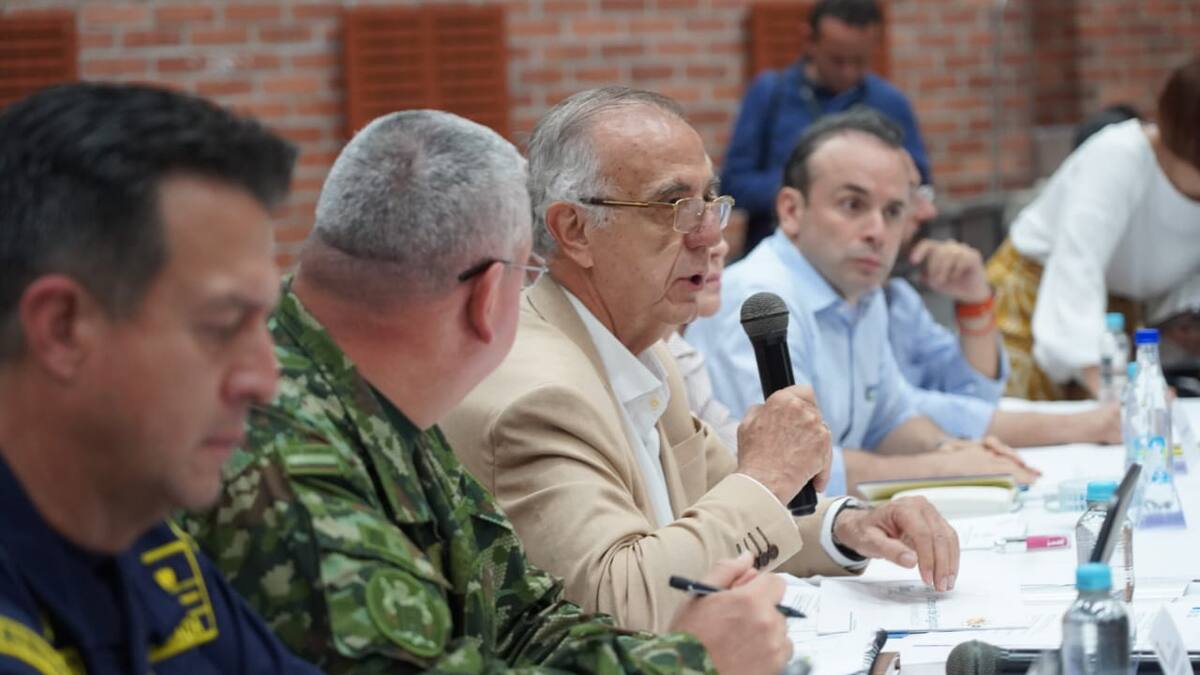 MinDefensa responde a informe sobre presunto fortalecimiento del ELN