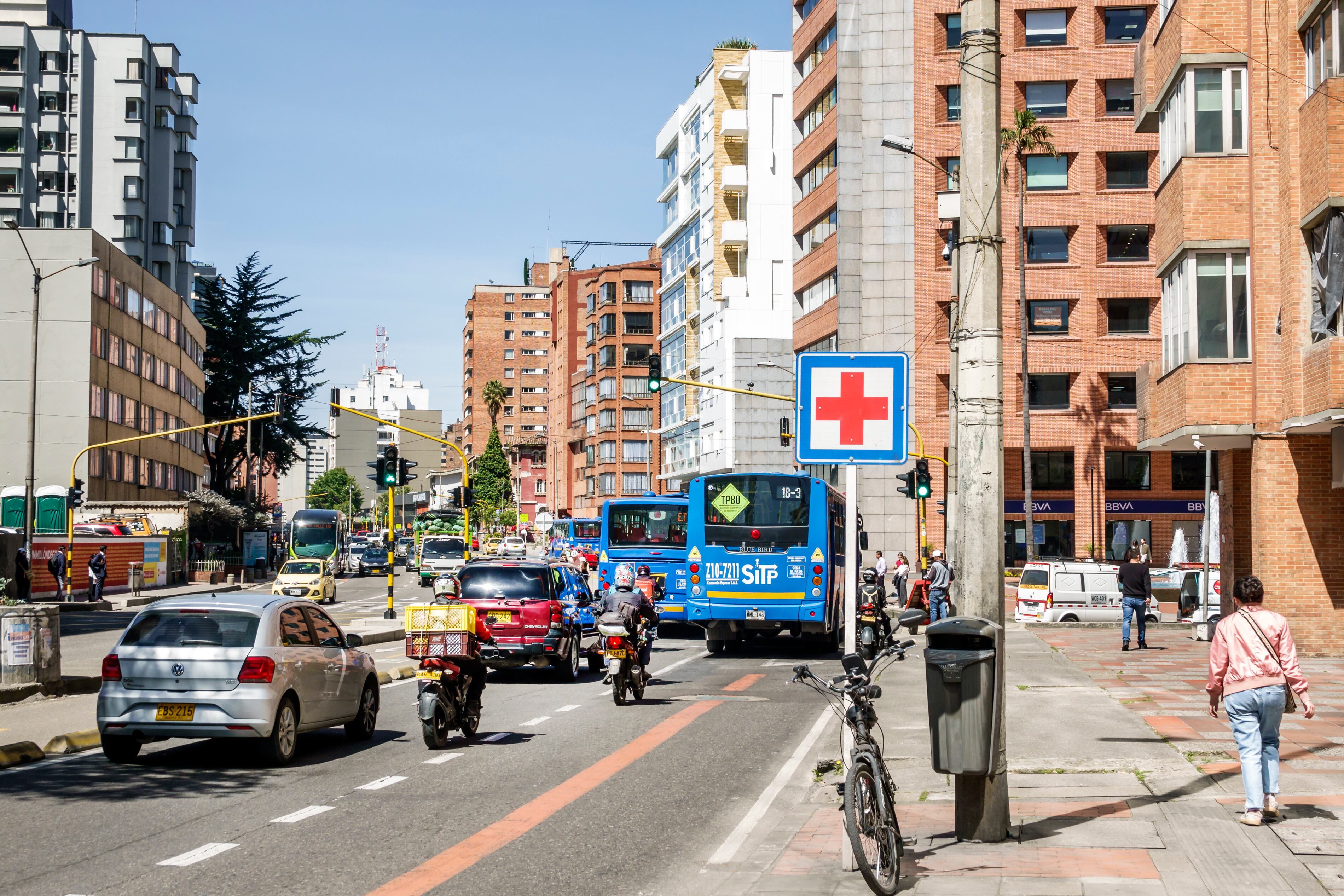 Carril exclusivo de buses en Bogotá (GettyImages)