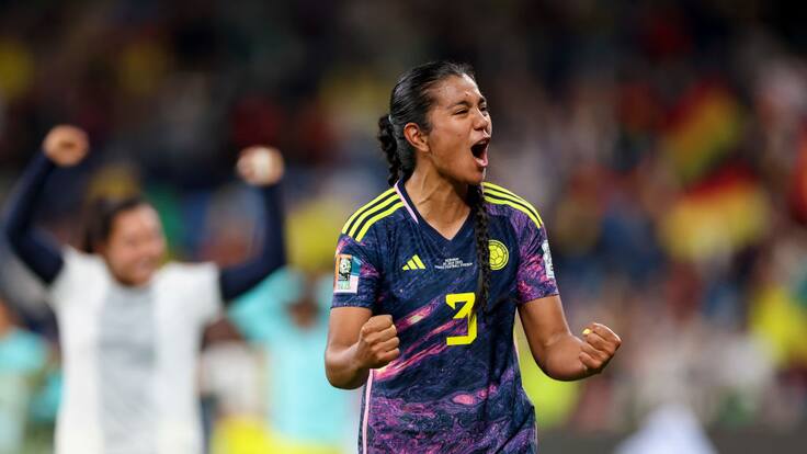 Es aplicada, siempre se esfuerza por ser mejor y es perfeccionista: mamá de Daniela Arias