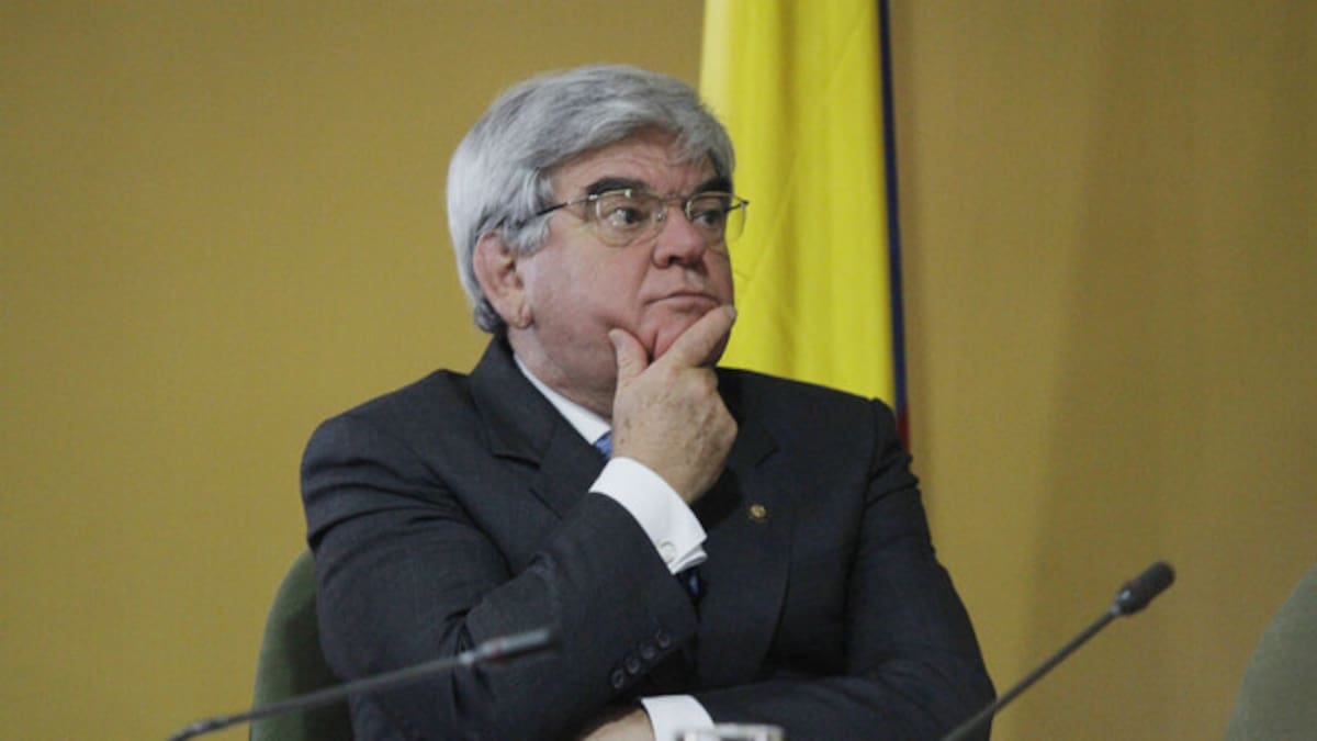Exmagistrado Nilson Pinilla advierte que la consulta popular quedó mal radicada ante el Congreso