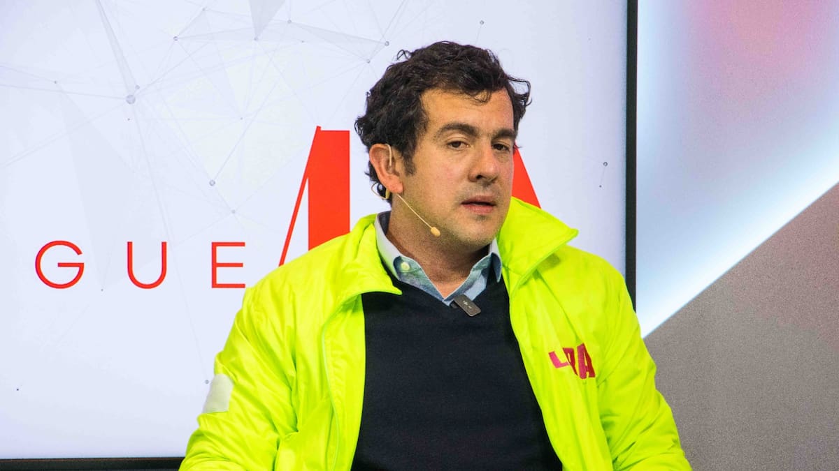 ‘Jóvenes seguros’, el programa de 100.000 empleos públicos que propone Rodrigo Lara