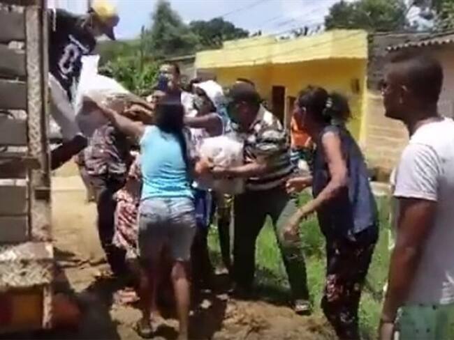 Las ayudas humanitarias llegaron de Presidencia de la República para personas que están por fuera de Familias en Acción, Adulto Mayor, Jóvenes en Acción, Ingreso Solidario. . Foto: Cortesía