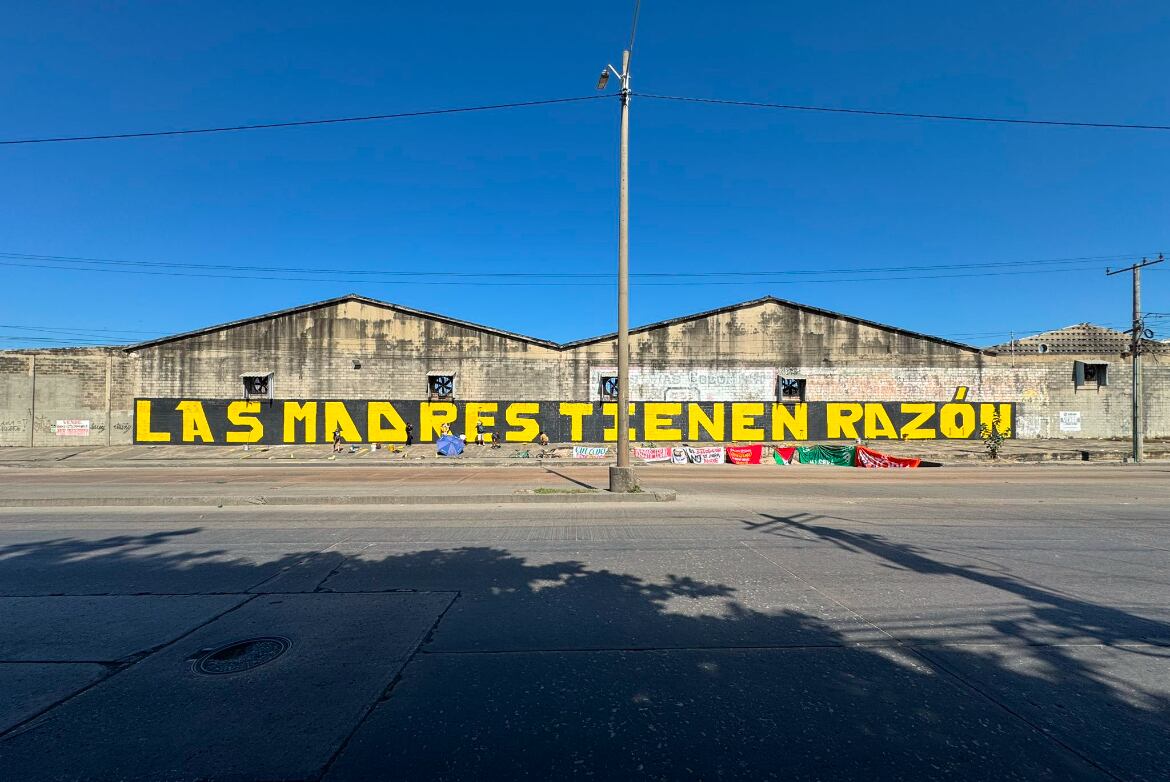 Mural por víctimas de La Escombrera en Barranquilla. FOTO: Andrea Vargas