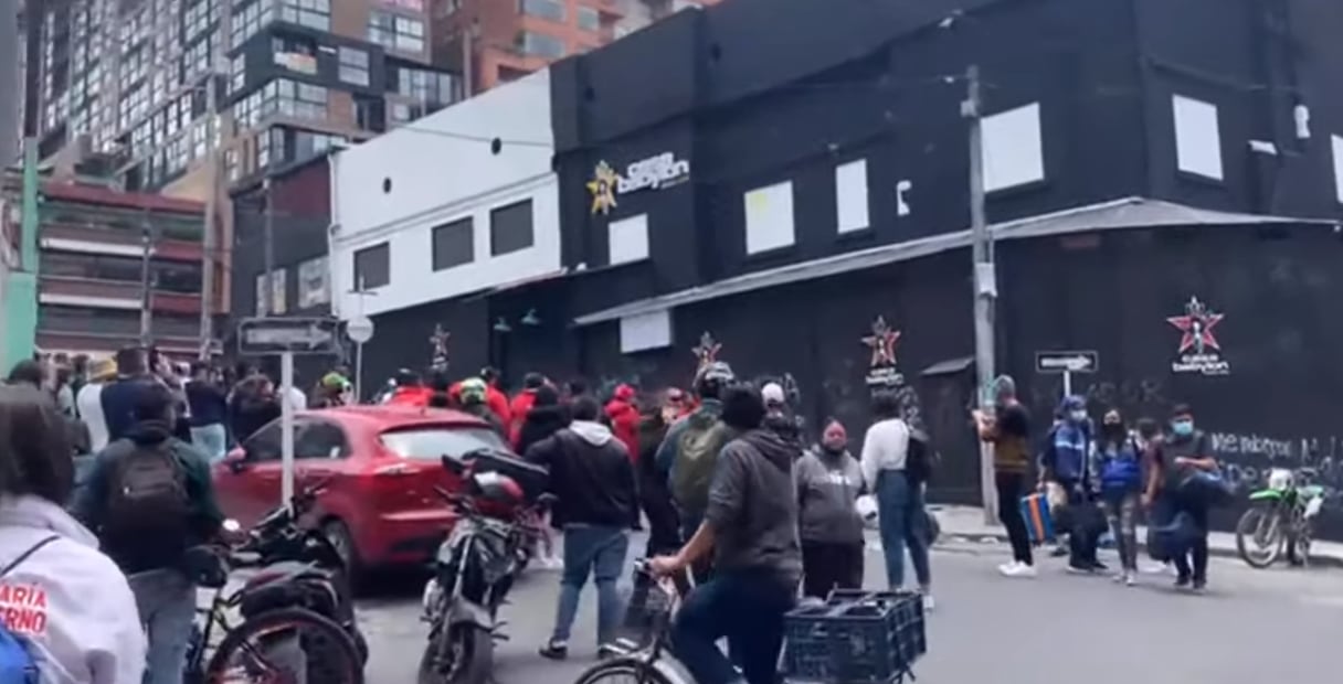 Jamming Festival: protestas frente a Casa Babylon por aplazamiento del evento. Foto: Redacción W Radio.