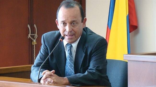 En abril reanudan juicio contra Santiago Uribe. Foto: Colprensa