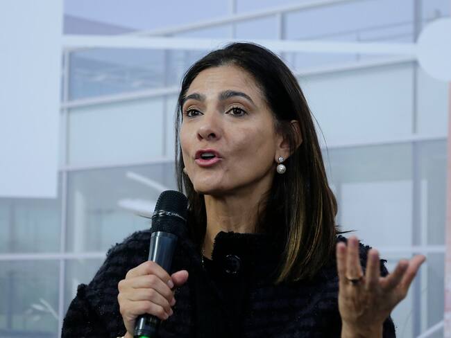 Promesa de Sociedad Futura Concesión Runt 2.0 recibe adjudicación del RUNT: ¿quién está detrás?