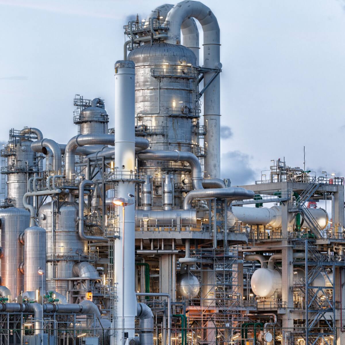 Al menos tres muertos y siete heridos dejó explosión en planta de Jaguar Energy en Guatemala