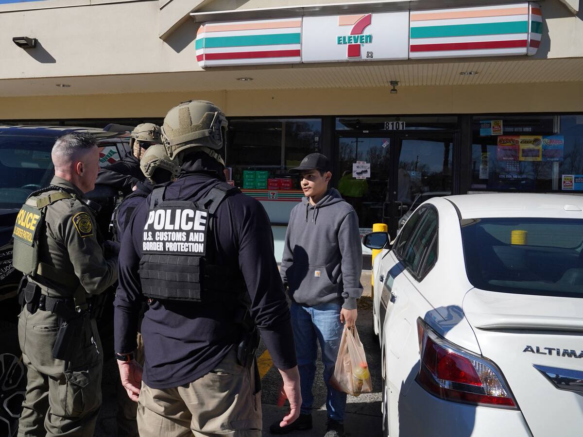 A 130 subió el número de detenidos en operativo migratorio de Gobierno Trump en Charlotte