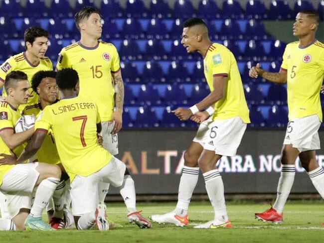 Jugadores de la Selección Colombia celebrando el empate ante Paraguay. Foto: Christian Alvarenga/Getty Images