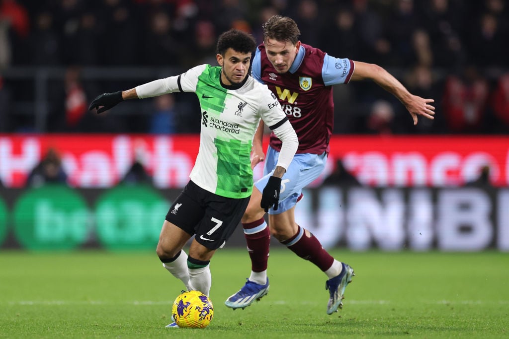 Luis Díaz contra Burnley. Foto: Getty Images.